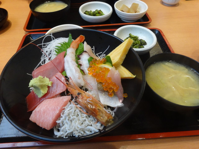 海鮮丼 海鮮丼