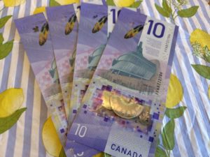 カナダドル