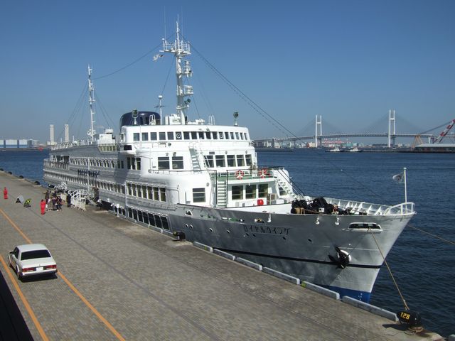 ロイヤルウイング